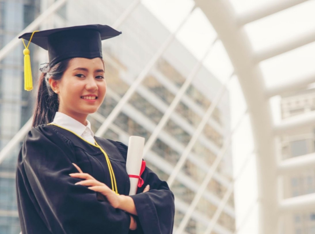   Diploma in Commerce & Business Administration (Online)